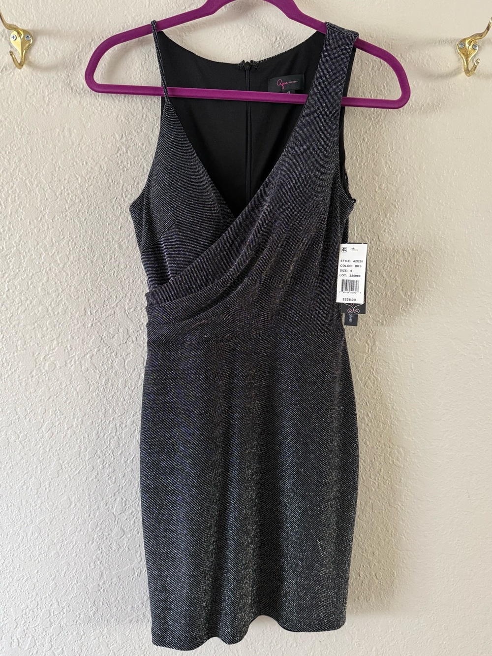 NWT AQUA Black/Silver Metallic Ruched Cocktail Sheath Dress Size 6 Stretchy
